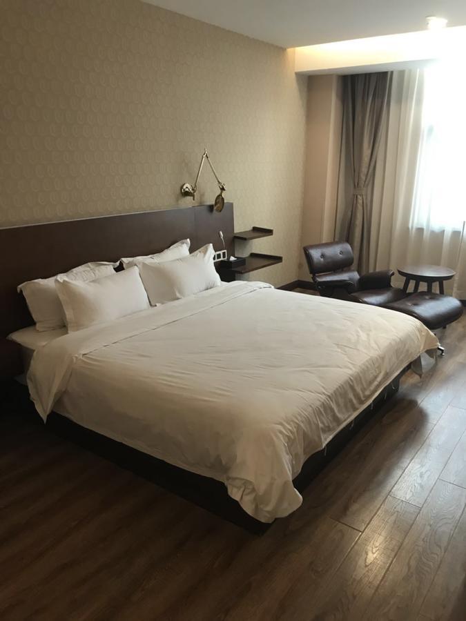 Manxin Hotel Shanghai Xujiahui Exterior photo