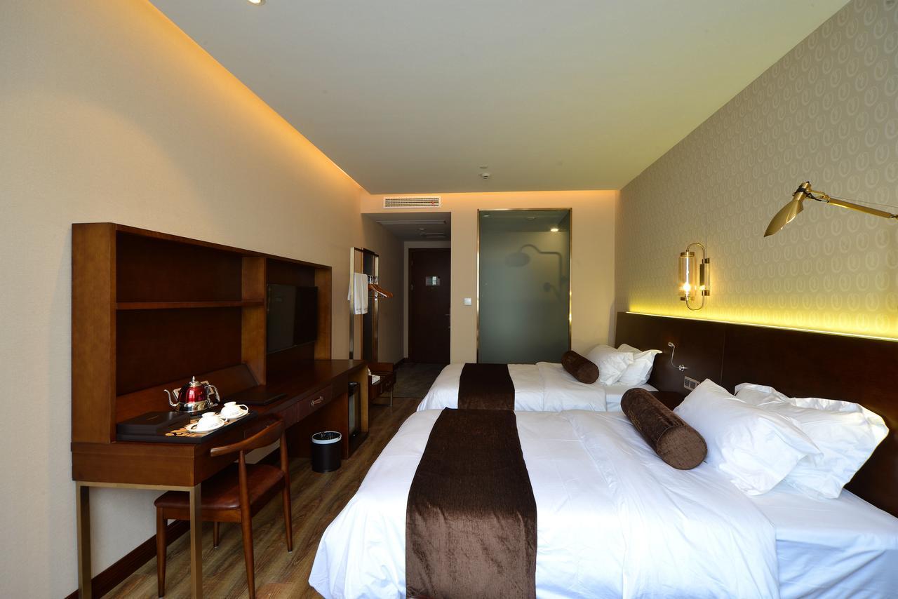 Manxin Hotel Shanghai Xujiahui Exterior photo